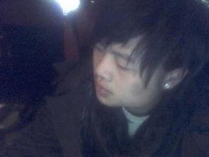 成都地道帅哥生活照